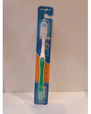 فرشاة أسنان أورال بي