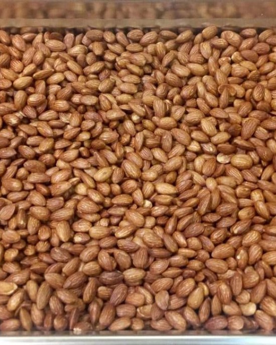 نص كيلو لوز أمريكي محمص ملح وليمون